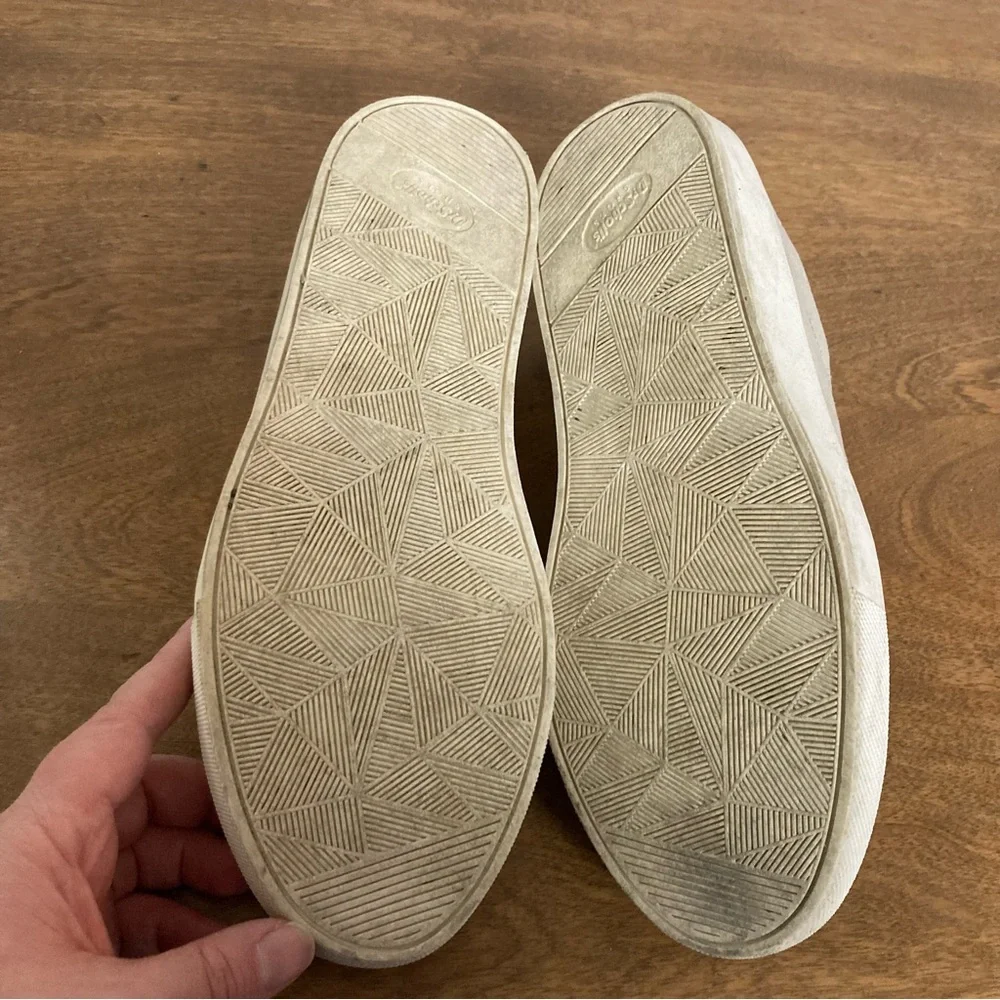 Dr. Scholl's Nova Be Free Light Grayish Faux Suede Slip-ons 7M
